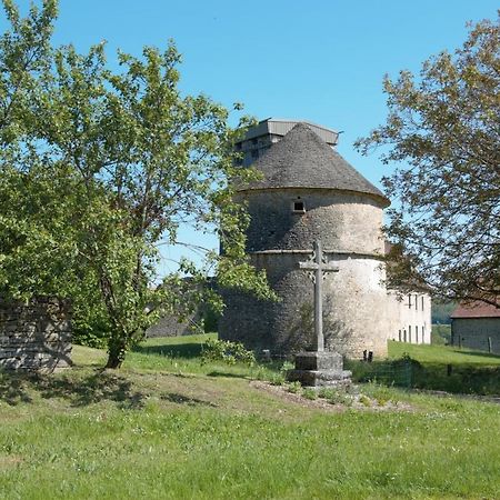 Готель La Ferme Aux Glycines Aillevans Екстер'єр фото